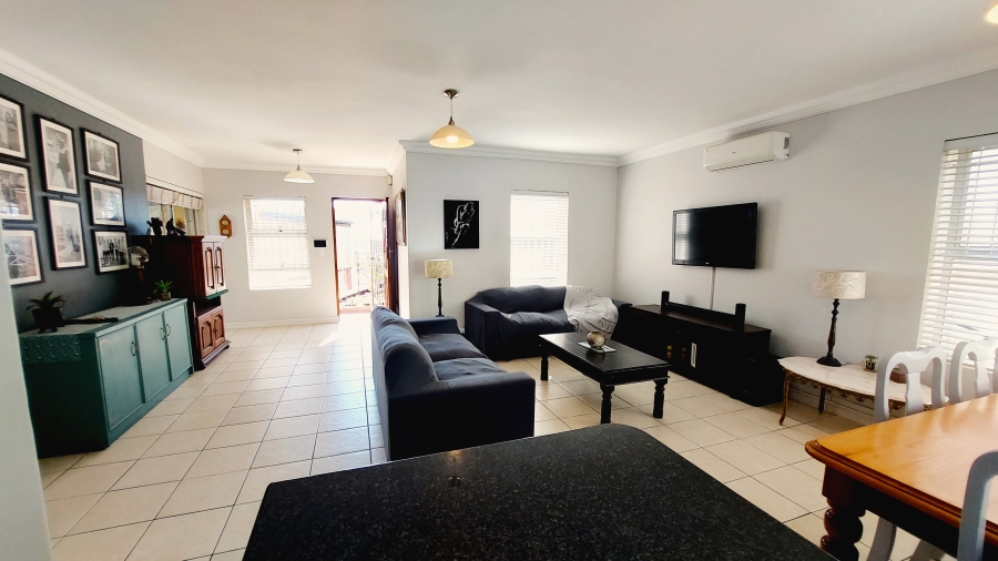 3 Bedroom Property for Sale in Protea Heights Western Cape